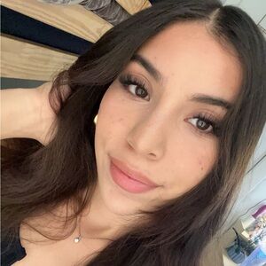 Meet your Posher, Mimi